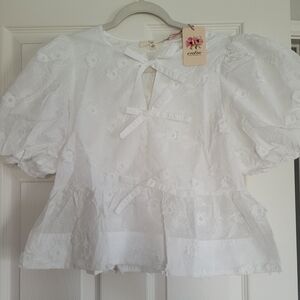 White Floral Entro Top